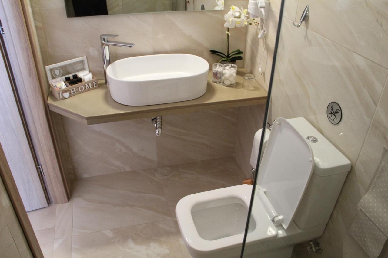 Sea Pearl Luxury Apartment Rhodes City Esterno foto